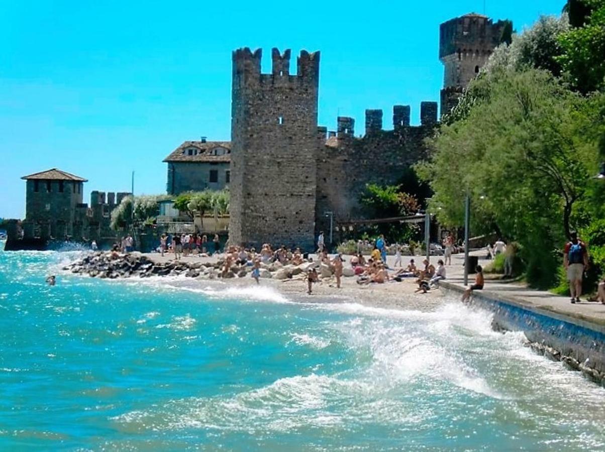 B&B Happy Days Breakfast Sirmione Exterior foto